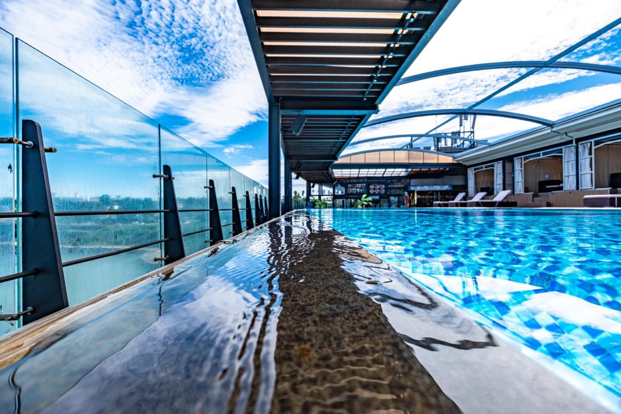 Hotel Dyne Oceano
