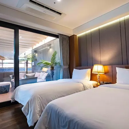Dyne Oceano Hotel Jeju Exterior photo