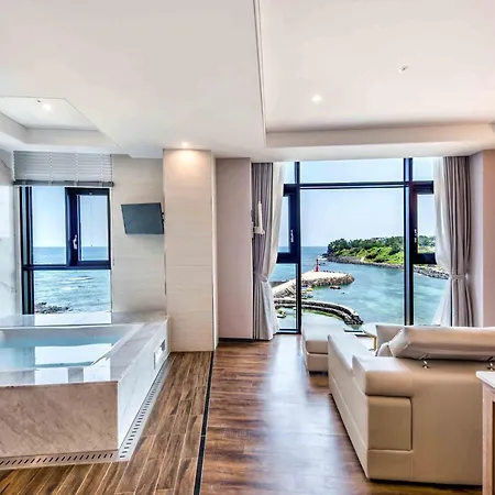 Dyne Oceano Hotel Jeju Exterior photo
