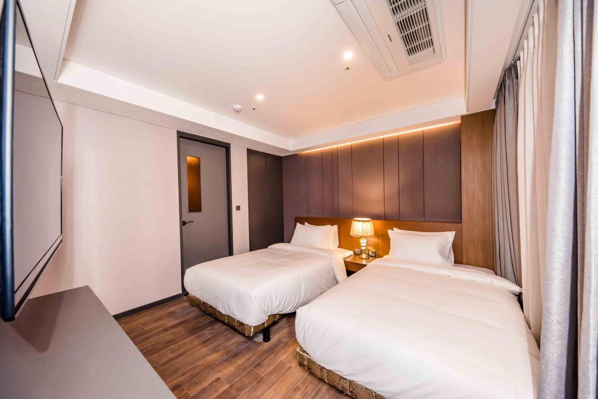 Dyne Oceano 4*